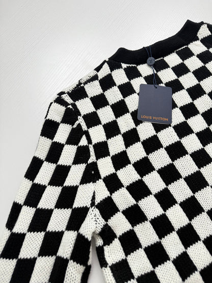 260910 New high-quality black and white checkered heavy-duty color-silk embroidered knitted cardigan