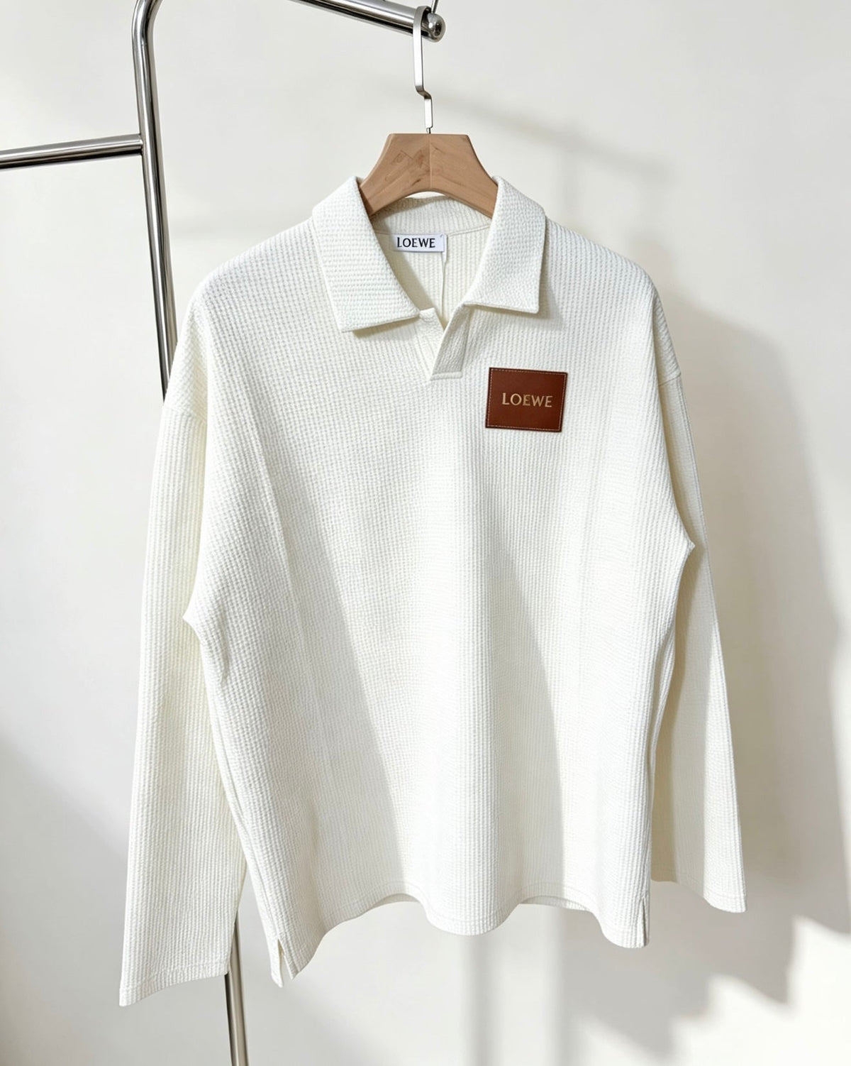 260910 New high-quality long-sleeved polo shirt with a pleated collar and a classic design