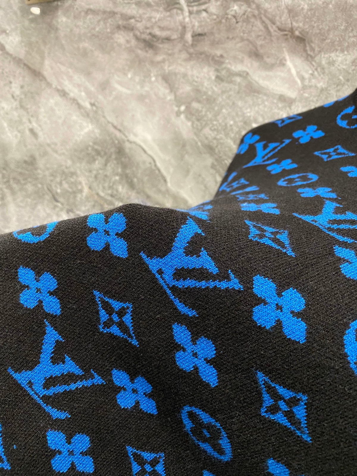260910 New high-quality, soft and skin-friendly full-print sweater
