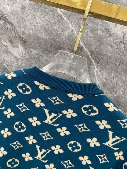 260910 New high-quality, soft and skin-friendly full-print sweater