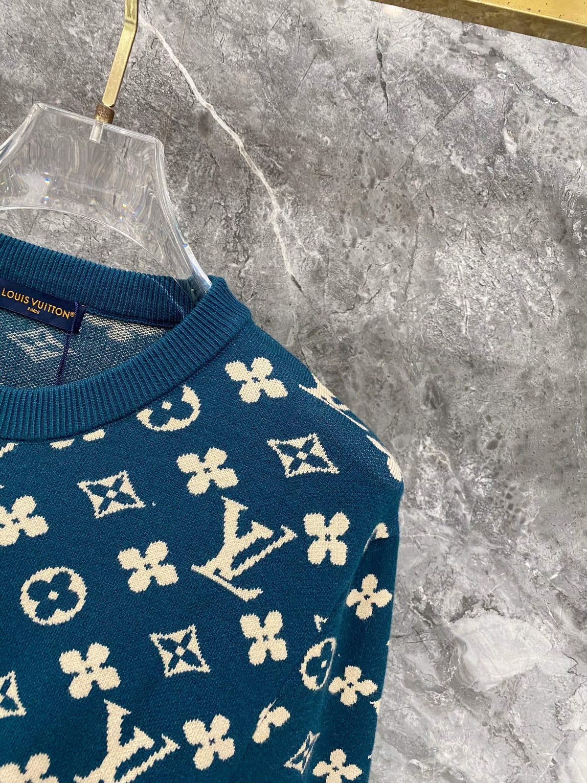 260910 New high-quality, soft and skin-friendly full-print sweater