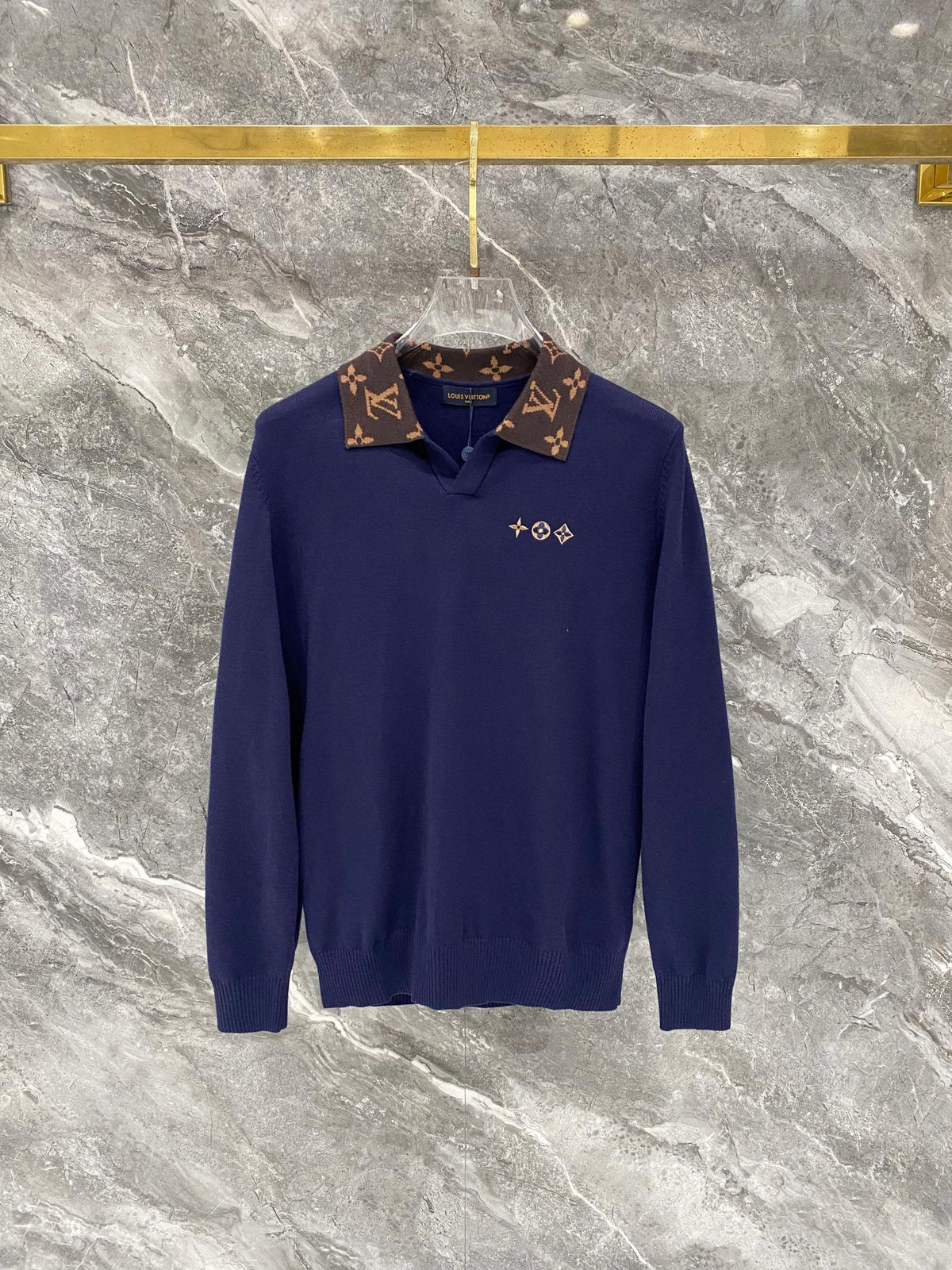 260910 New high-quality wool sweater with a chic placket design and a polo-style collar.