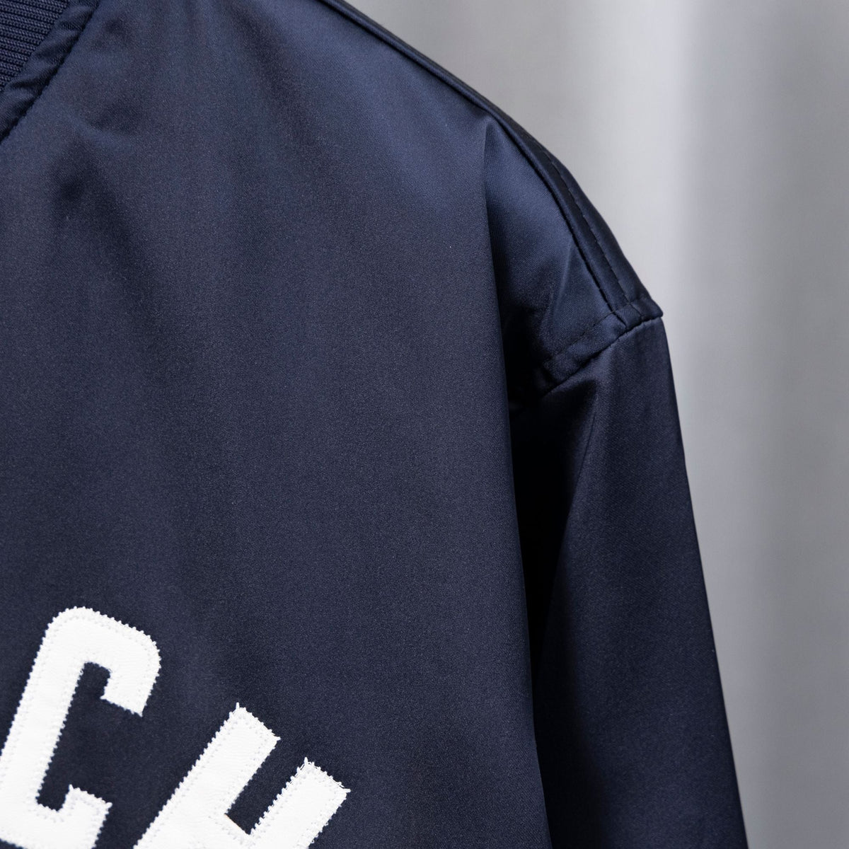 260910 New high-quality classic embroidered zipper baseball jacket