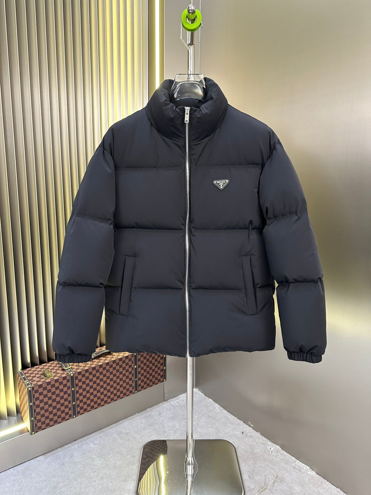 260910 New top-quality classic simple filling white duck down insulation cold-resistant down jacket