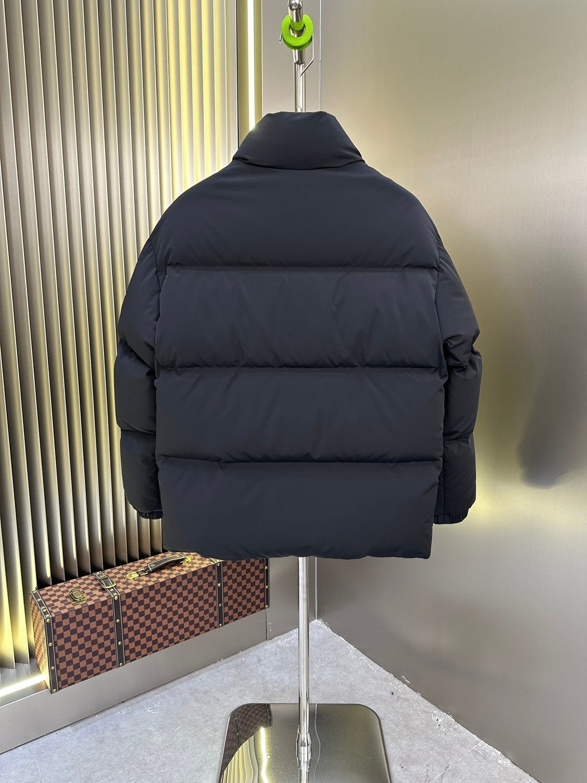 260910 New top-quality classic simple filling white duck down insulation cold-resistant down jacket