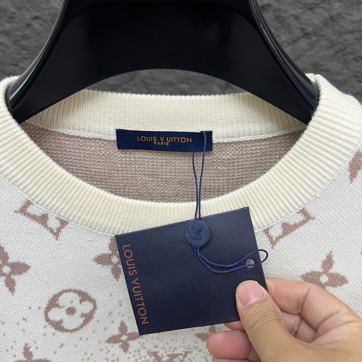 260917 New high-quality jacquard printed multi-layer gradient design felt sweater