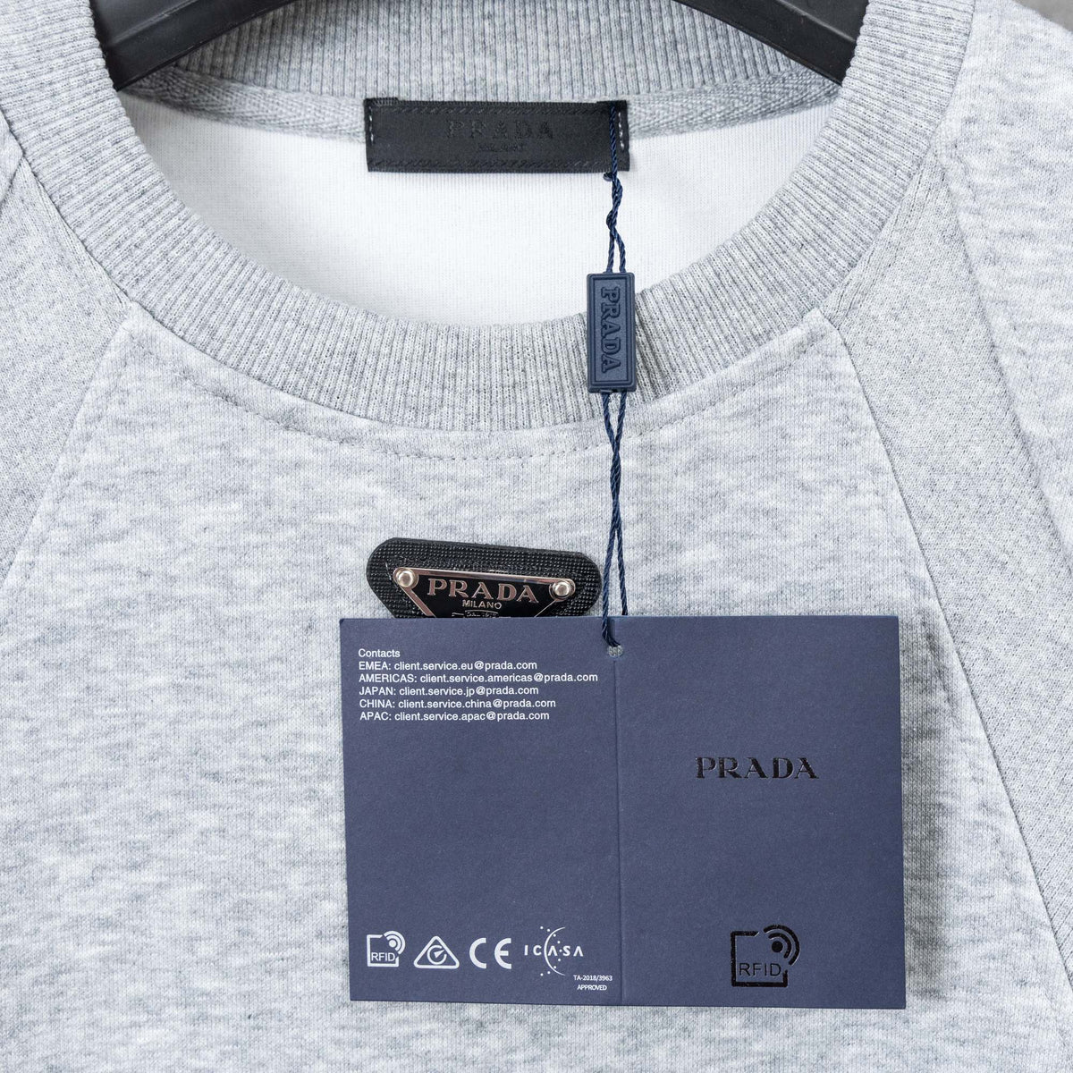 260917 New high-quality, simple and casual long-sleeved base layer shirt