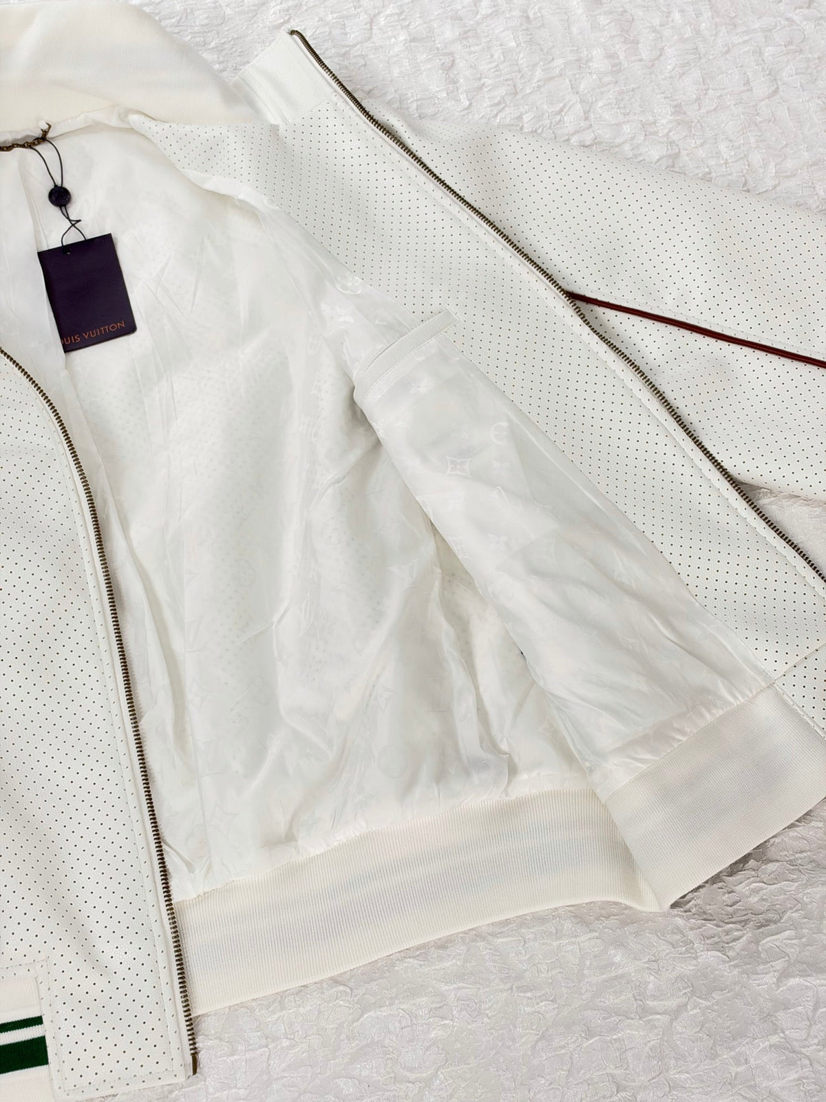 260928 New high-quality textured perforated uniform design jacket