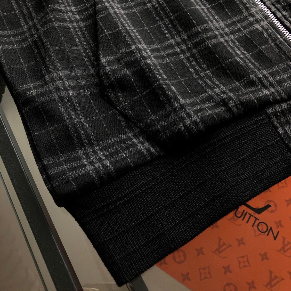 260928 New high-quality checked-pattern casual hoodie shirt