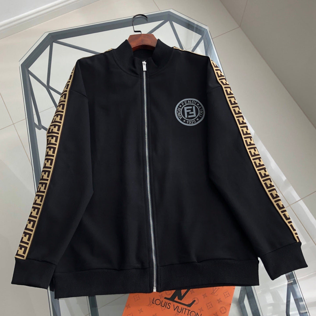 260928 New high-quality full-patterned graphic casual jacket set